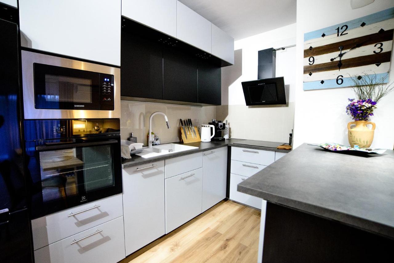 Apartamenty Via Marina Wrocław Buitenkant foto