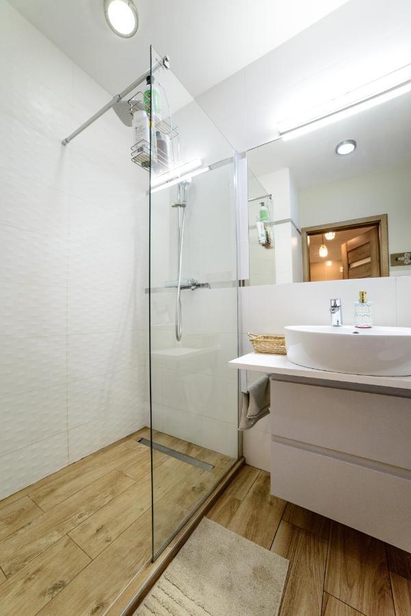 Apartamenty Via Marina Wrocław Buitenkant foto